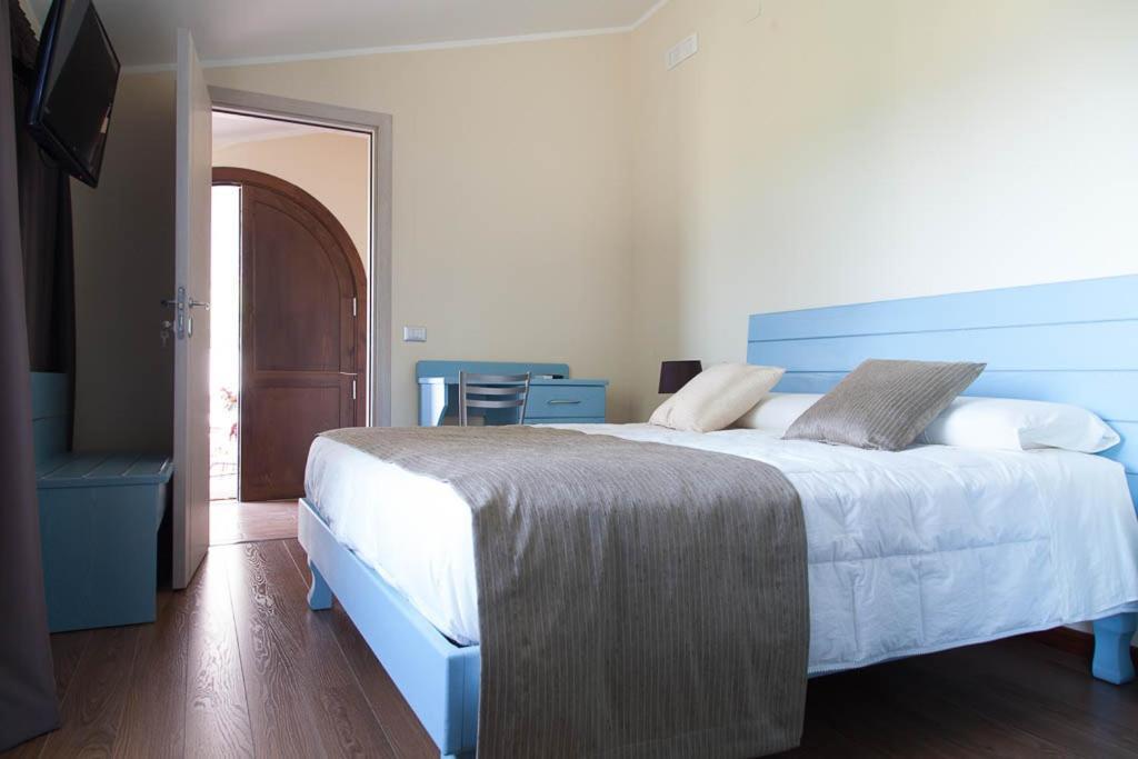 B&B Le Rose Del Tirreno Фалерна Екстериор снимка