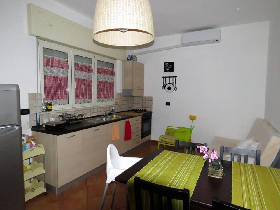 B&B Le Rose Del Tirreno Фалерна Екстериор снимка